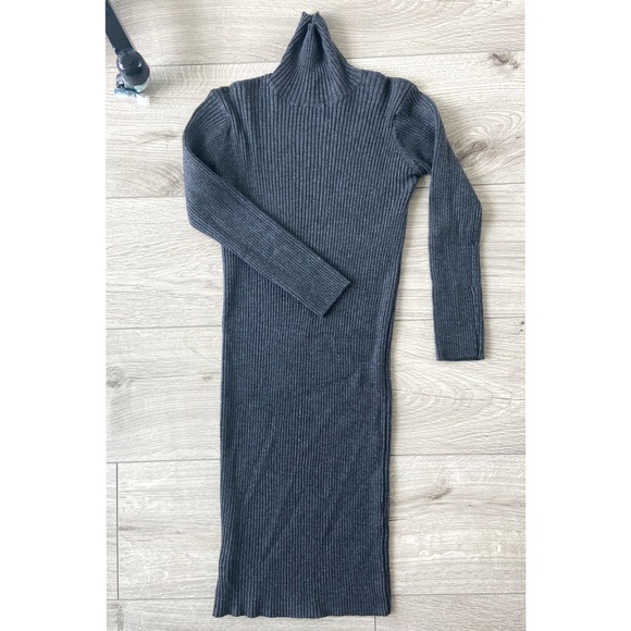 ZARA Turtleneck Sweater Dress - Picture 5 of 5